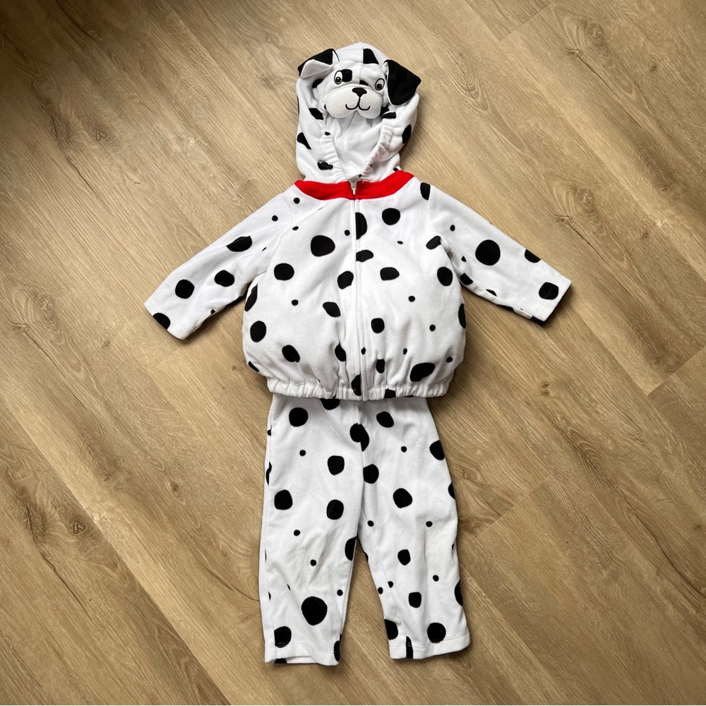 Halloween costumes - dog